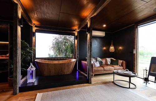 Hepburn Cottage | Stay where the world can't find you. Quirky salvage luxury at its very best.