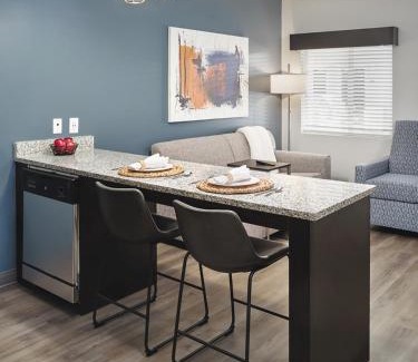 Lithia Springs Hotel | stayAPT Suites Atlanta-Lithia Springs