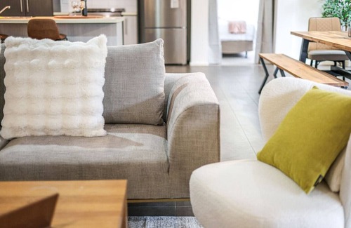 Derrimut Apartment | StayAU Newly 8 Beds Spacious Home in Derrimut