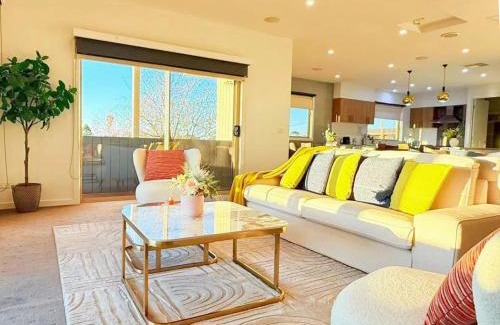 Clifton Springs House | StayAU Newly Coastal 5BR Escape with Pool Table