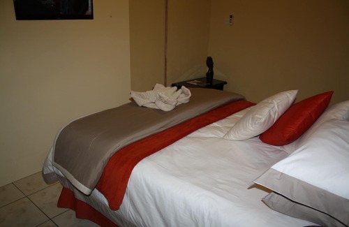 Maun House | StayBridge Apartments Suites & Chalets