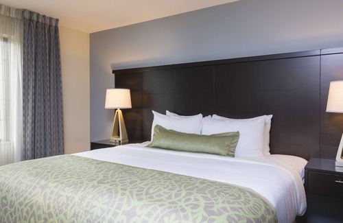 Canton Hotel | Staybridge Suites Canton by IHG