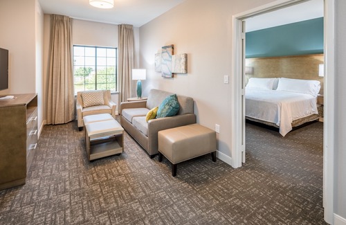 Lake Jackson Hotel | Staybridge Suites Lake Jackson, an Ihg Hotel
