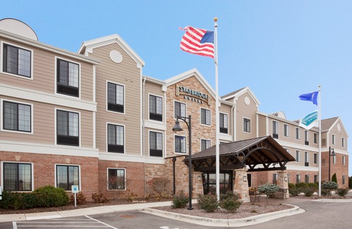 Oconomowoc Hotel | Staybridge Suites Milwaukee West-Oconomowoc, an Ihg Hotel