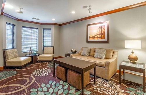 Davenport Hotel | Staybridge Suites Davenport, an IHG Hotel