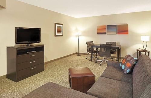 Davenport Hotel | Staybridge Suites Davenport, an IHG Hotel