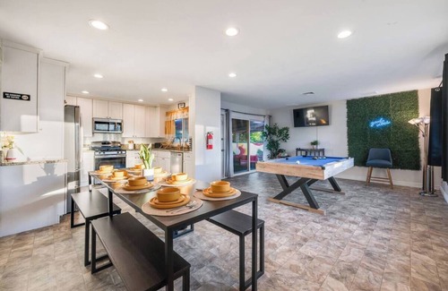 San Bernardino House | Staycation Oasis SPA/pool 10 mins from NOS Center