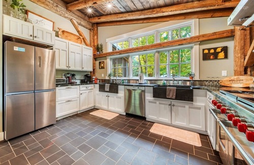 Saugatuck House | Staying at Golden Beams Barn gives you the freedom to relax and unwind in a