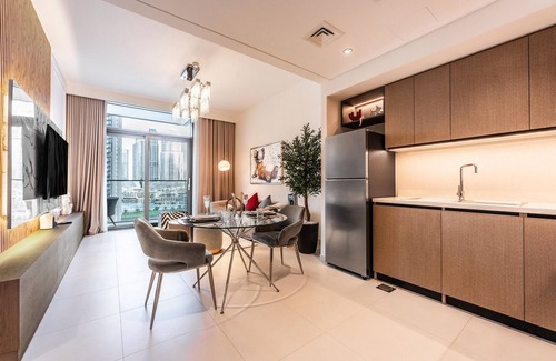 Downtown Dubai Apartment | Stayis - 1 BR Iconic Burj Khalifa View