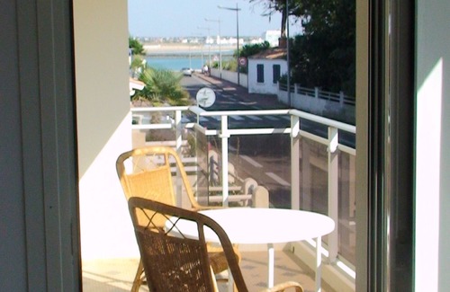 Saint-Hilaire-de-Riez Villa | Stays in Family or between friends, house facing sea on Vendée Corniche