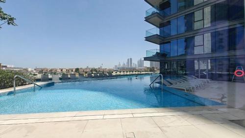 Al Safa Apartment | StayShort - Waterfront Living with a Spacious Layout