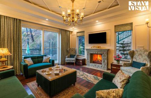 Kasauli Villa | StayVista at Cas Mir 4BHK Outdoor Pool Villa with Valley View in Kasauli