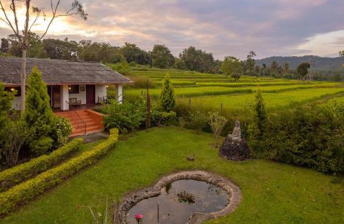 Kushalnagar House | StayVista at Firefly By The River with Breakfast- Kushalnagar