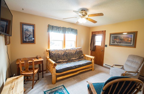 Walker Cabin | Steamboat Bay Resort Cabin 7 - Large/multiple family cabin