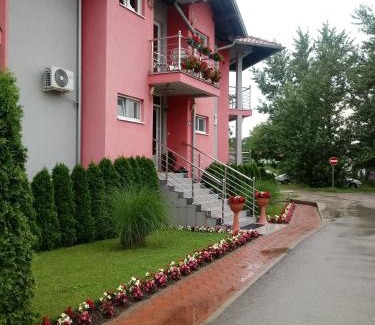 Veliko Gradiste Apartment | Stela Et Luna