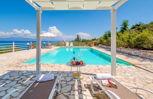 Katsimatika Villa | Stelios Villa near Yioliskari Beach: 2-Bedroom, Pool, Panoramic Views