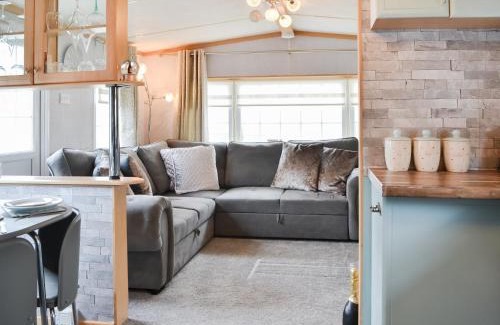 Mappleton House | Stella