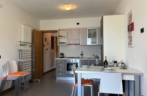 Trezzone Apartment | Stella House Swimming pool - Larihome A68