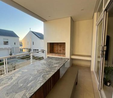 Stellenbosch House | StelVol