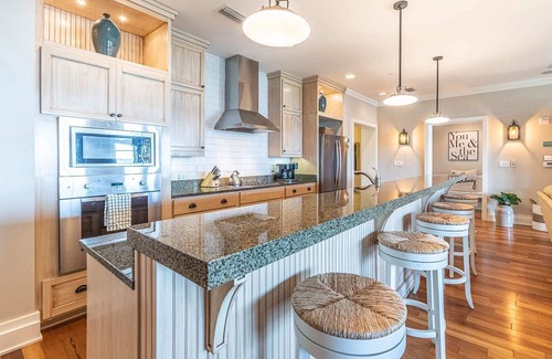 Seacrest Condo | Steps from Beach/Penthouse/Gulf Views/Rooftop Pool