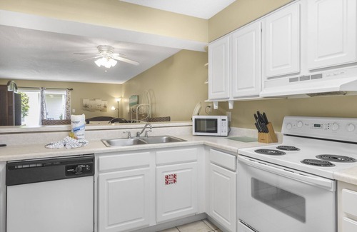 Miramar Beach House | Steps to Beach & Pool 2BR Family Townhome ~ Summerhouse #13