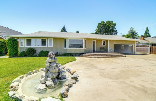 Lakeport House | Steps to Clear Lake: Hot Tub Haven in NorCal!