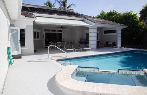South Beach Villa | Steps to Ocean Modern Luxurious 4 BR heated Pool/SPA nverobeachvilla.com