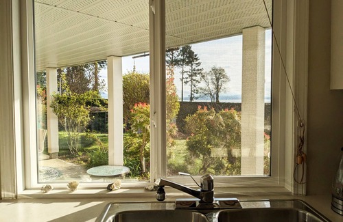 Mill Bay House | Steps To The Beach