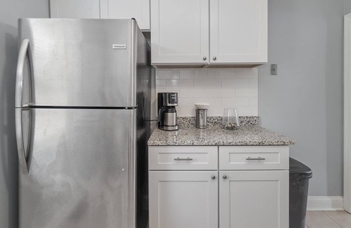 Cottage Line Apartment | Steps to the Beach/Pool, Bay Side Suite