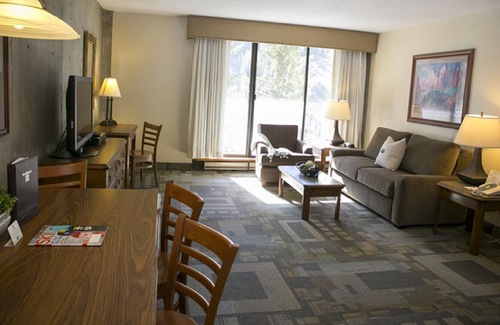 Salt Lake Mountain Resorts House | Steps to the Mtn ~ January 21-28,2023