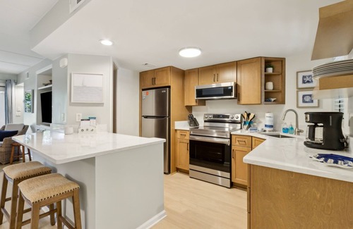 Amelia City Condo | Steps to the Pool | 2 King Beds with Private Patio