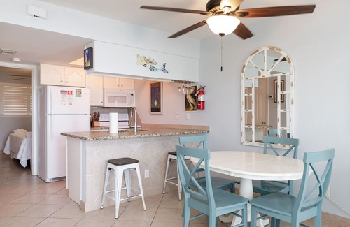 Corpus Christi Condo | Steps to the Sand! Pet-Friendly Condo with Pool, Hot Tub, & Dune Views