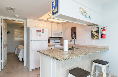 Corpus Christi Condo | Steps to the Sand! Pet-Friendly Condo with Pool, Hot Tub, & Dune Views