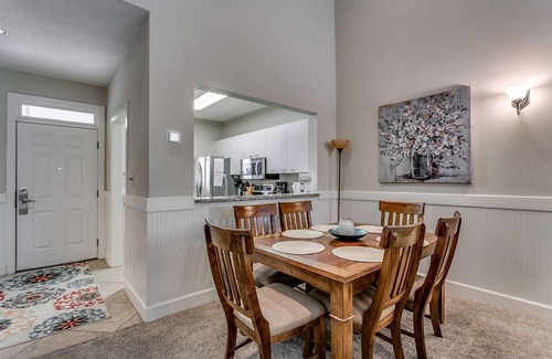 Arcadian Shores Condo | Steps to the Sand! Ocean View Condo in Windermere at Kingston Plantation; $300 FREE Activities Daily
