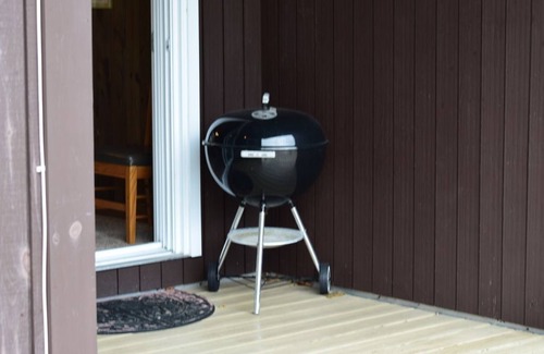 Jeffersonville Ski Chalet | Sterling (12 people) @ Smugglers Fam-style Chalets - 5 Min walk to the Resort