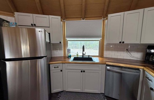 Canyon Lake Cabin | Stetson Luxury Yurt-Cabin: w/Hot & Soaking Tub