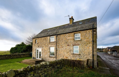 Berwick-upon-Tweed Cottage | STEWARD'S COTTAGE - 1 mile from Scremerston, 3.5 miles to Berwick-upon-Tweed