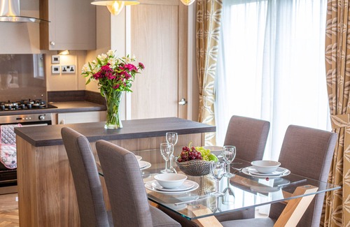 St. Andrews Cottage | Stewarts Resort Lodge 8 - a lodge that sleeps 6 guests in 2 bedrooms
