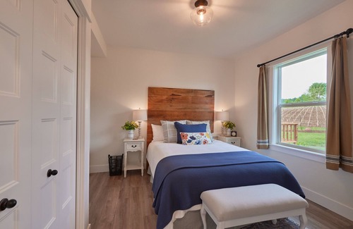 Amity Other | Stiling Vineyards~ A 3 bed/3 bath Luxury Farmhouse