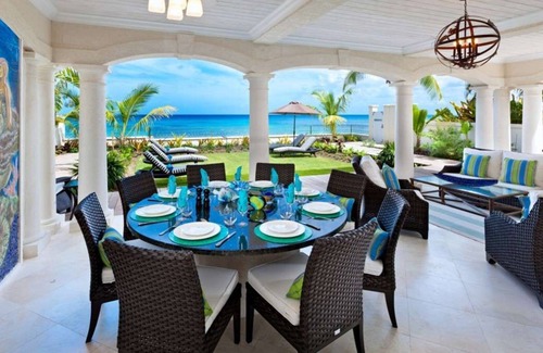 Reeds Bay House | Still Fathoms (4/5 Rooms)
