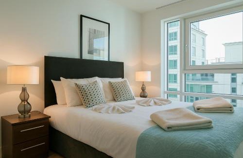 Vauxhall Apartment | Still Life - Vauxhall