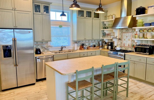 Ocracoke House | Still Point: Luxurious, spacious, exceptional waterfront home.