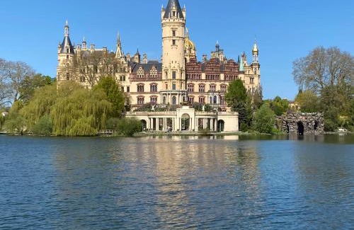 Walsmuhlen Apartment | Stilvolle Ferienwohnung in der Nähe von Schwerin