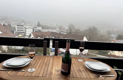 Stockach Apartment | Stilvolle und Moderne Ferienwohnung in Stockach am Bodensee mit Eigenem Balkon