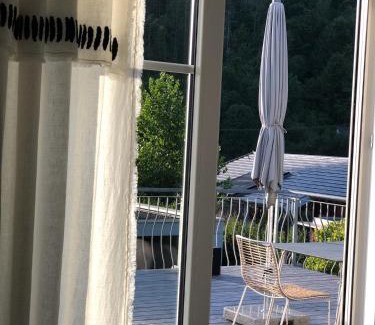 Haigerloch Apartment | Stilvolle Wohnung für bis zu 5 Personen - mit riesiger Dachterrasse