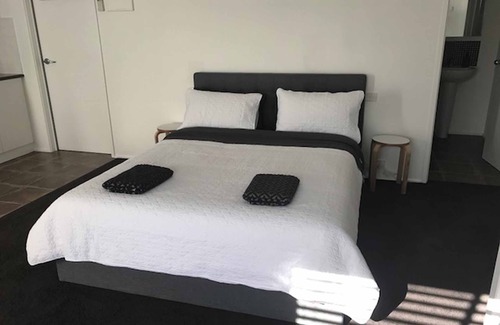 Merrijig Apartment | Stirling Studio 3 - Delatite Apartment Complex