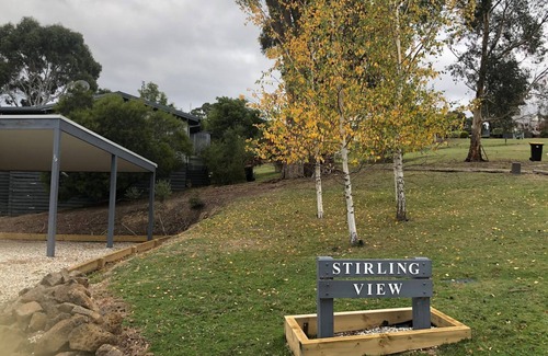 Merrijig House | Stirling View - close to Mt Buller & Mt Stirling Entry Gates.