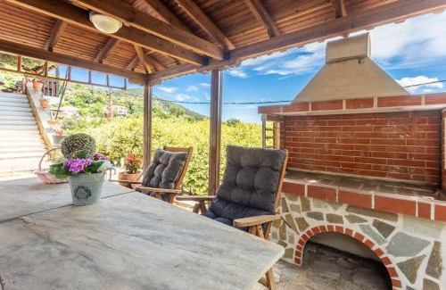 Agia Ski Chalet | Stis Maroulas Guest House
