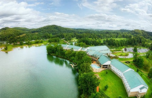 Roanoke Hotel | Stonewall Resort