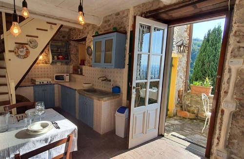 Chiatri Cottage | Stone House in Chiatri with Lake Views